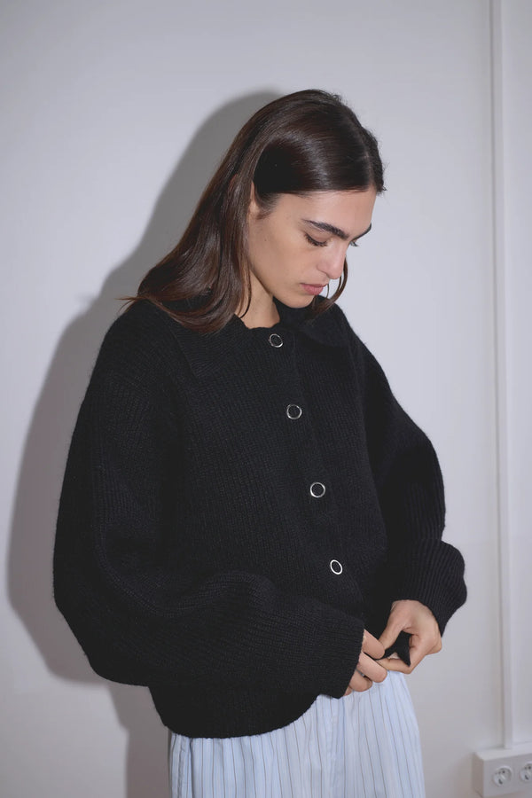 STUD CARDI KNIT